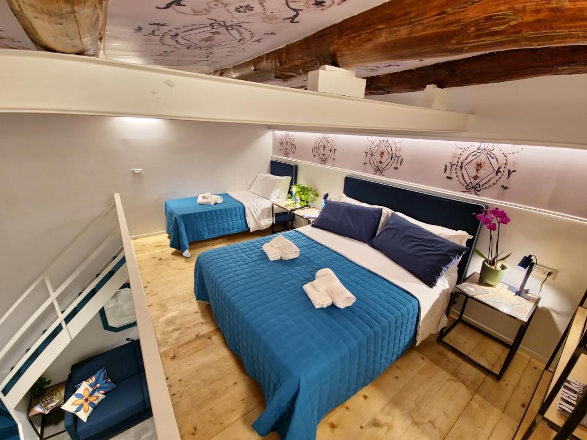 Borgo Dei Miracoli Hotel Naples Exterior photo